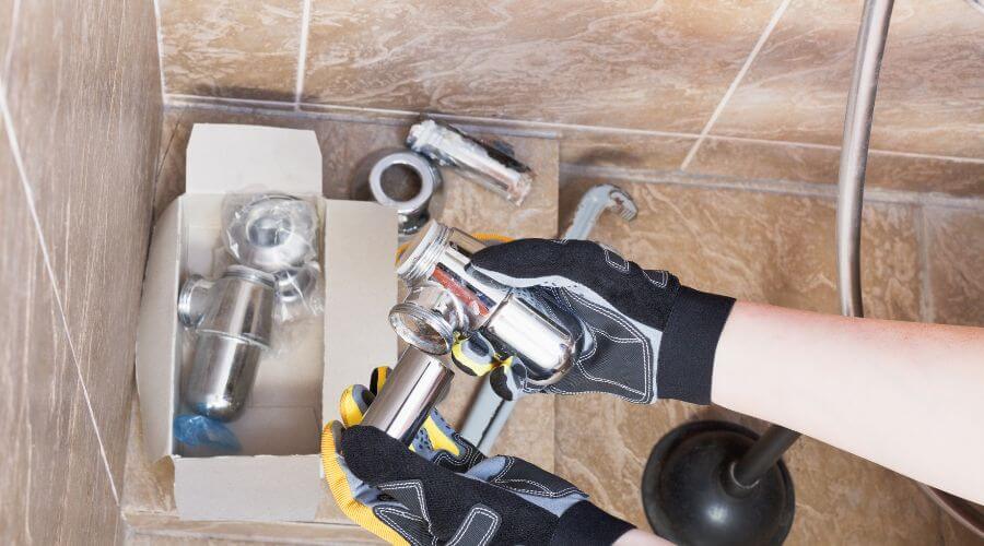 Expert Emergency Roof Repairs services in Essexville, MI